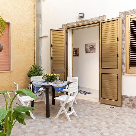 Vavillava Appartamenti In Centro Marsala Exterior foto